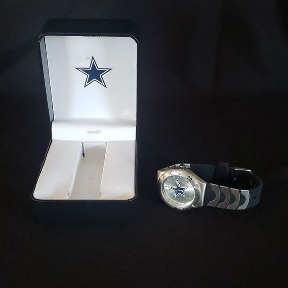 New in Box Game Time Dallas Cowboys Quartz Analog Watch w/ Stainless Steel Back - Picture 3 of 9